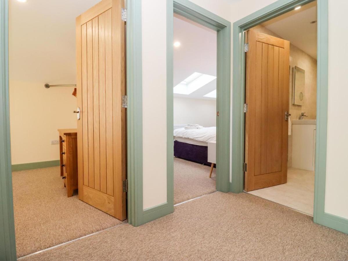 Bears Court Apartment Cheltenham Luaran gambar