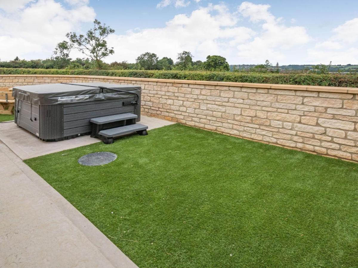 Bears Court Apartment Cheltenham Luaran gambar