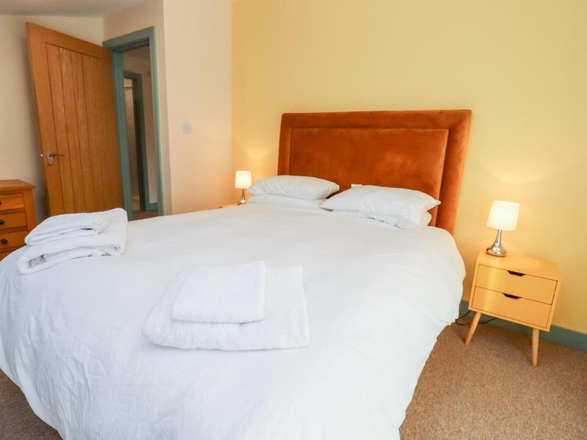 Bears Court Apartment Cheltenham Luaran gambar