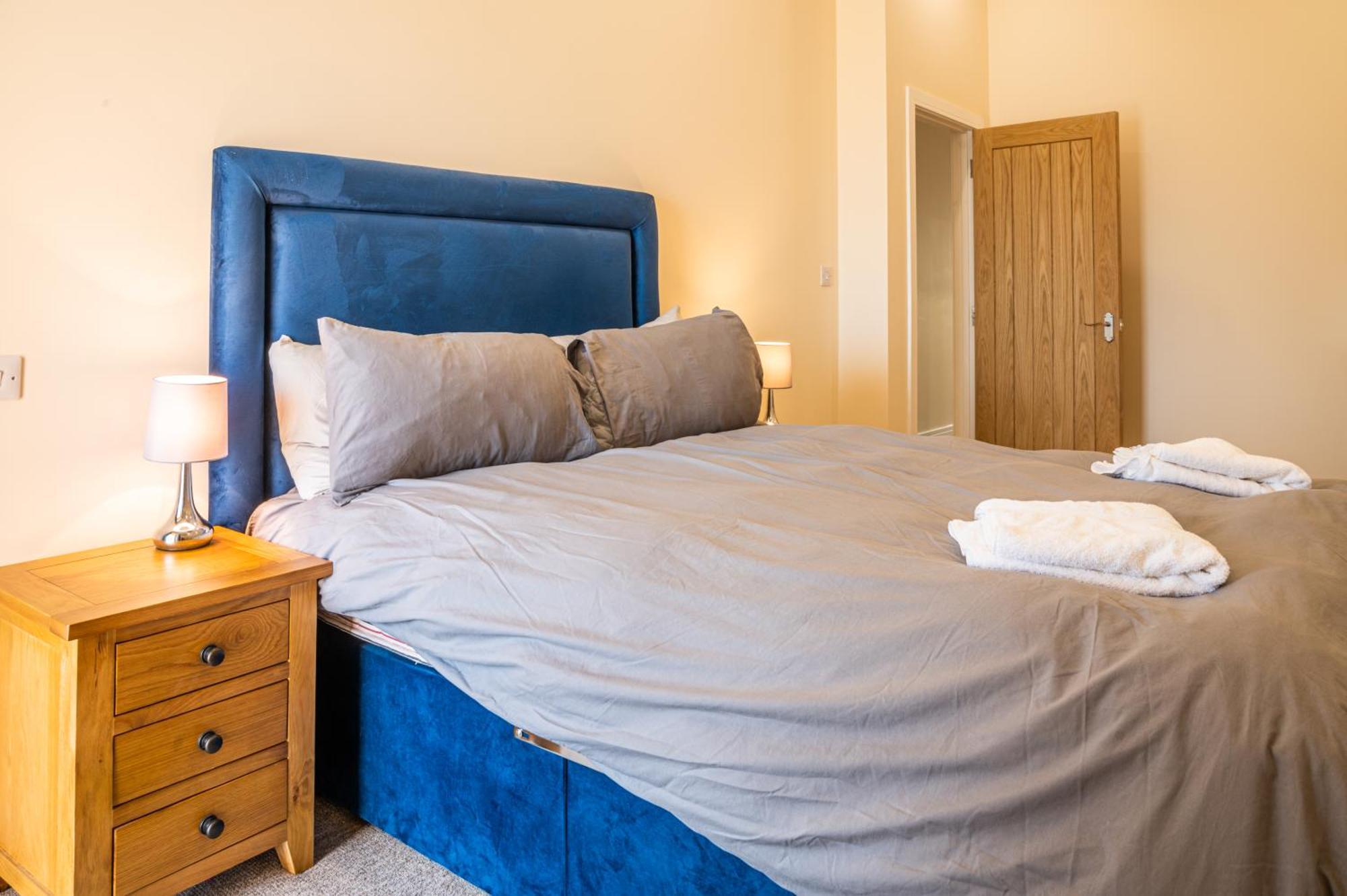 Bears Court Apartment Cheltenham Luaran gambar