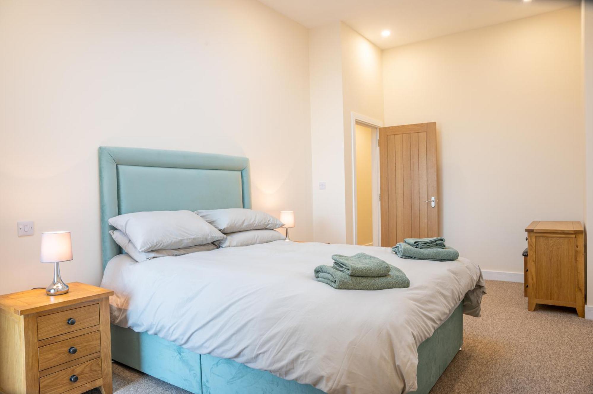 Bears Court Apartment Cheltenham Luaran gambar