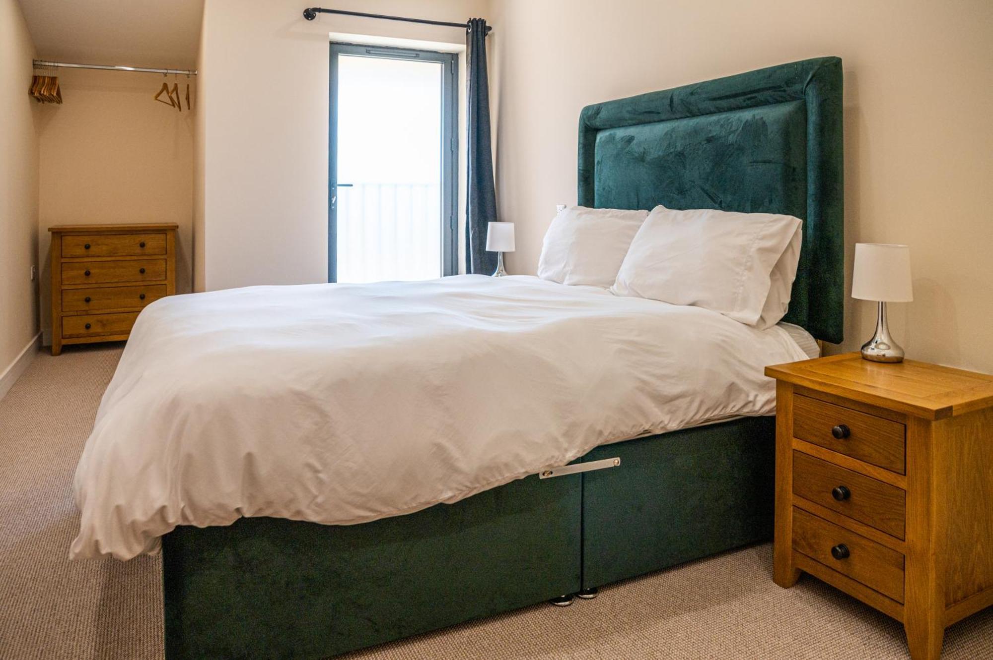 Bears Court Apartment Cheltenham Luaran gambar