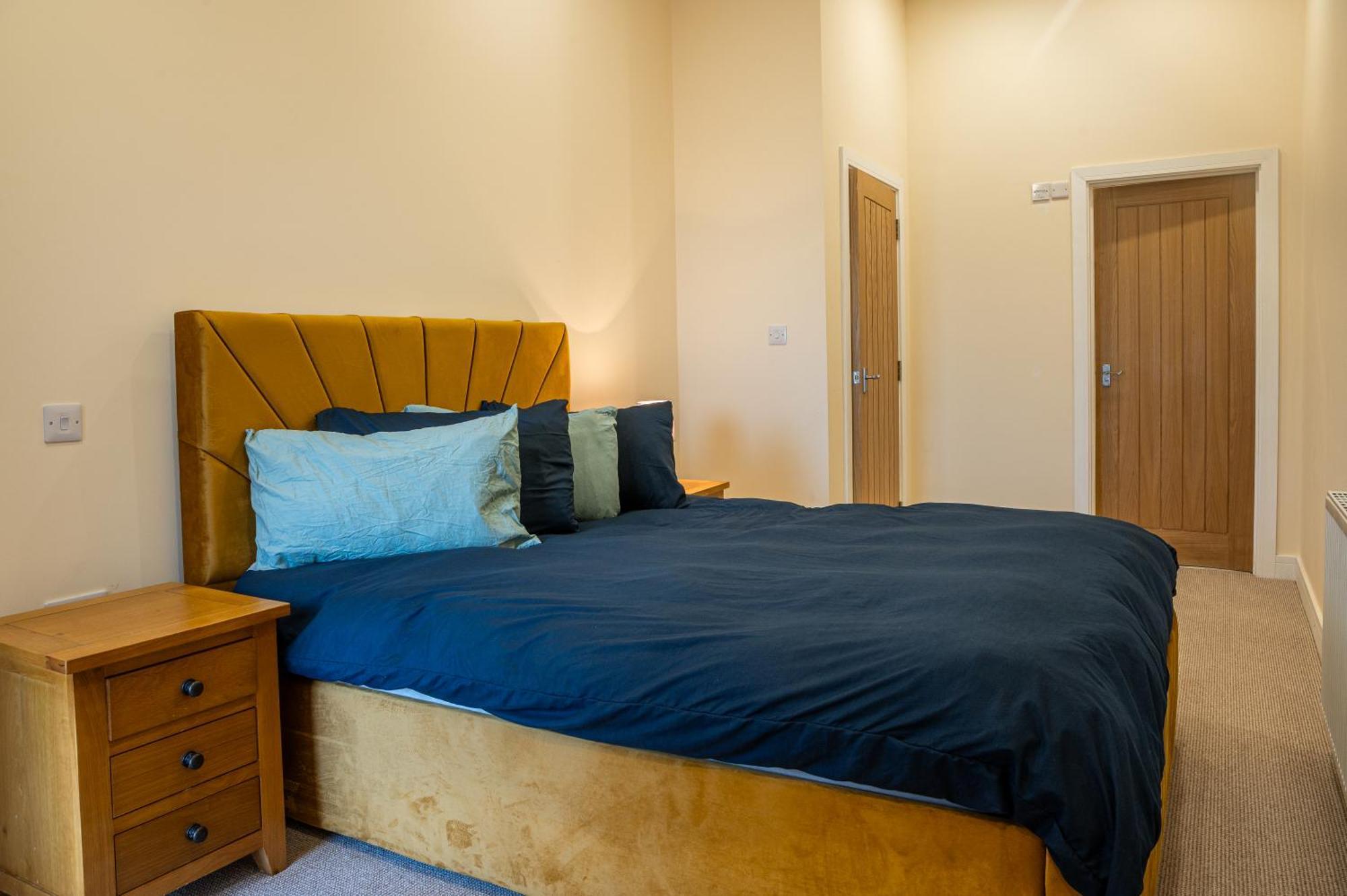 Bears Court Apartment Cheltenham Luaran gambar