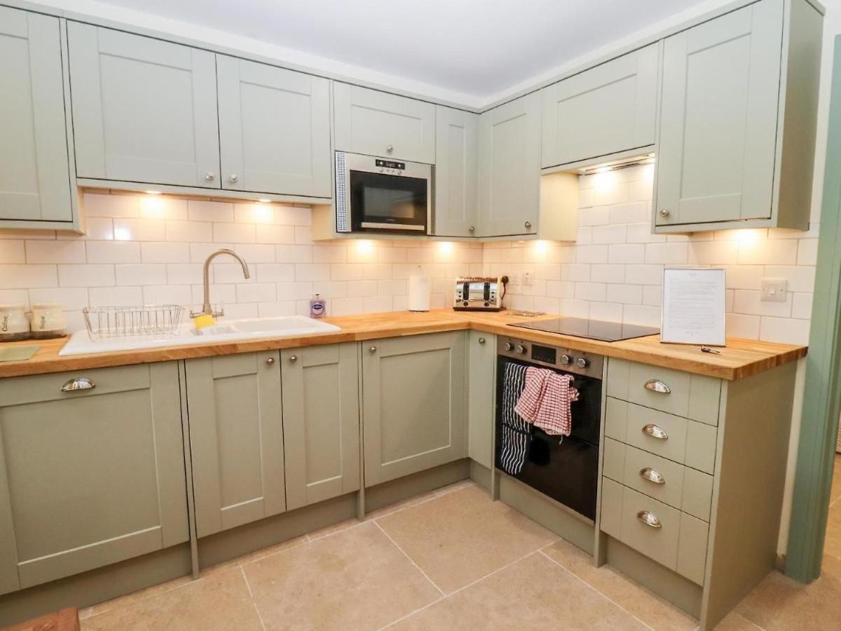 Bears Court Apartment Cheltenham Luaran gambar
